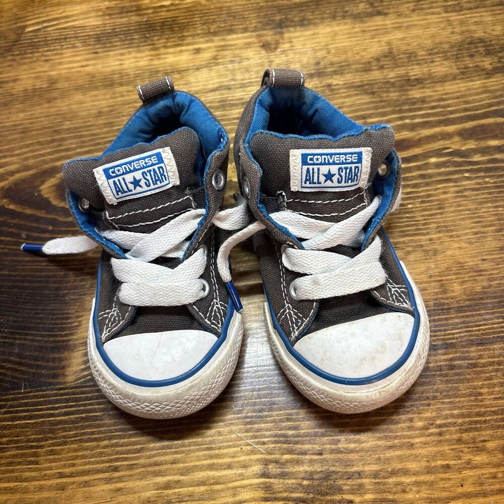 Converse Gray And Blue Sneakers Size 5